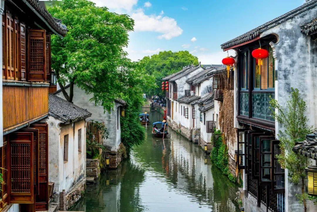 逃出安逸小乡村